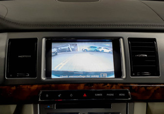 Подержанный автомобиль Jaguar XF Sedan 2013 года (13 фото)