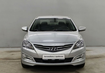 Подержанный автомобиль Hyundai Solaris Sedan 2016 года (2 фото)
