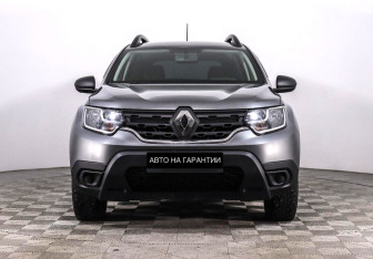 Подержанный автомобиль Renault Duster 2022 года (2 фото)