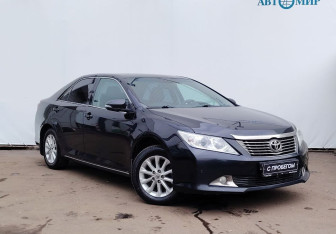 Подержанный автомобиль Toyota Camry Sedan 2013 года (3 фото)