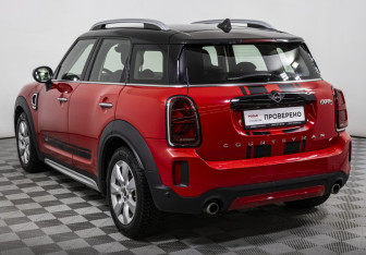 Подержанный автомобиль MINI Countryman 2022 года (7 фото)