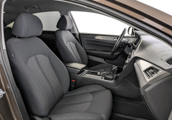 Подержанный автомобиль Hyundai Sonata 2018 года (24 фото)