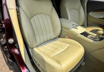 Подержанный автомобиль Infiniti QX50 2014 года (23 фото)