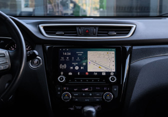 Подержанный автомобиль Nissan X-Trail 2015 года (10 фото)