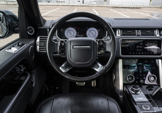 Подержанный автомобиль Land Rover Range Rover 2018 года (9 фото)