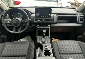 Новый Mitsubishi L200 2024 (9 фото)