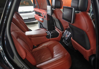 Подержанный автомобиль Land Rover Range Rover 2019 года (13 фото)