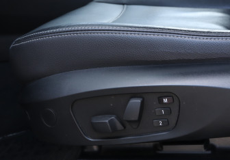 Подержанный автомобиль BMW X3 2014 года (19 фото)