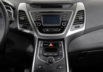 Подержанный автомобиль Hyundai Elantra Sedan 2014 года (10 фото)