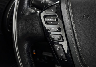 Подержанный автомобиль Infiniti QX80 2020 года (30 фото)