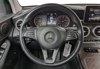 Подержанный автомобиль Mercedes-Benz GLC Coupe 2019 года (22 фото)