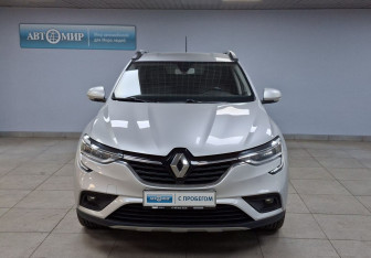 Подержанный автомобиль Renault Arkana 2019 года (2 фото)
