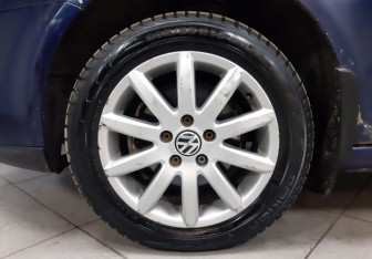 Подержанный автомобиль Volkswagen Jetta Sedan 2008 года (9 фото)