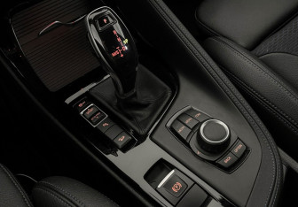 Подержанный автомобиль BMW X1 2019 года (16 фото)