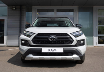 Новый Toyota RAV4 2025 (2 фото)