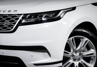 Подержанный автомобиль Land Rover Range Rover Velar 2022 года (16 фото)