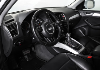 Подержанный автомобиль Audi Q5 2016 года (15 фото)