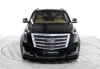 Подержанный автомобиль Cadillac Escalade Suv 2015 года (2 фото)