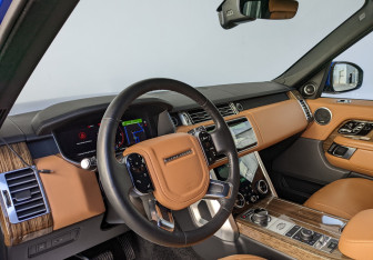 Подержанный автомобиль Land Rover Range Rover 2019 года (23 фото)