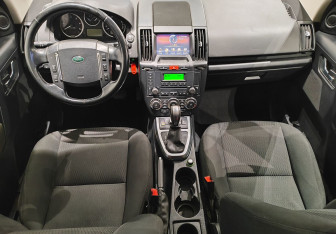 Подержанный автомобиль Land Rover Freelander 2012 года (10 фото)