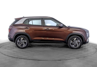 Подержанный автомобиль Hyundai Creta 2021 года (4 фото)