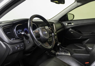 Подержанный автомобиль Kia Optima Sedan 2013 года (11 фото)