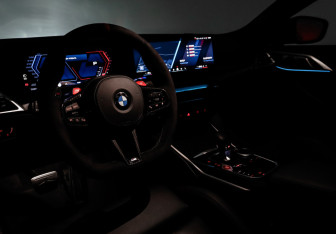 Подержанный автомобиль BMW M4 Coupe 2024 года (31 фото)