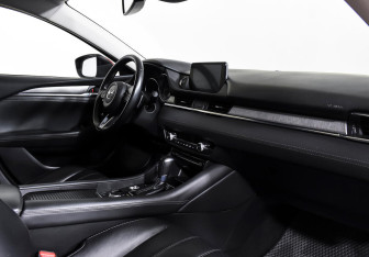Подержанный автомобиль Mazda 6 Sedan 2019 года (10 фото)
