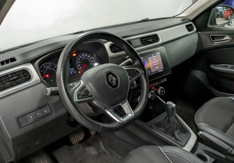 Подержанный автомобиль Renault Arkana 2021 года (13 фото)