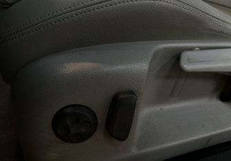 Подержанный автомобиль Volkswagen Passat Sedan 2008 года (14 фото)