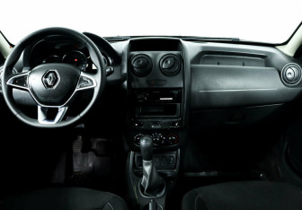 Подержанный автомобиль Renault Duster 2019 года (8 фото)