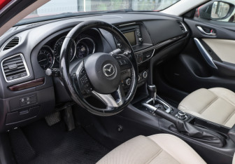 Подержанный автомобиль Mazda 6 Sedan 2012 года (17 фото)