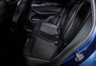 Подержанный автомобиль BMW X4 2019 года (10 фото)