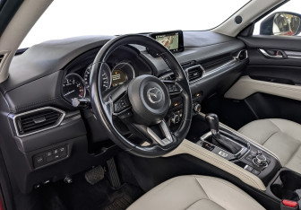 Подержанный автомобиль Mazda CX-5 2018 года (15 фото)