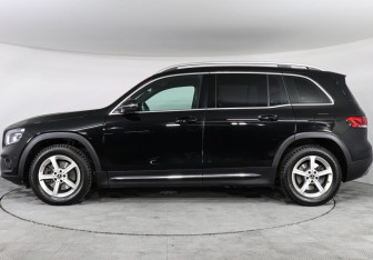 Подержанный автомобиль Mercedes-Benz GLB 2020 года (8 фото)