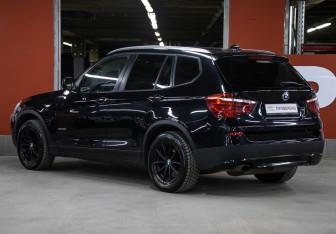 Подержанный автомобиль BMW X3 2014 года (7 фото)