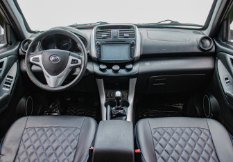 Подержанный автомобиль Lifan X60 2013 года (13 фото)