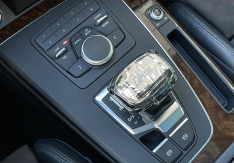 Подержанный автомобиль Audi Q5 2017 года (14 фото)