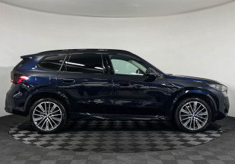 Подержанный автомобиль BMW X1 2025 года (6 фото)