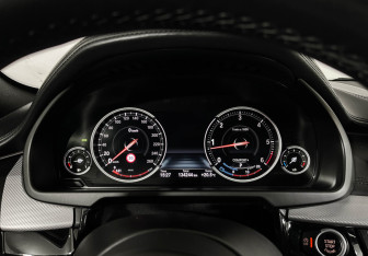 Подержанный автомобиль BMW X6 2019 года (13 фото)