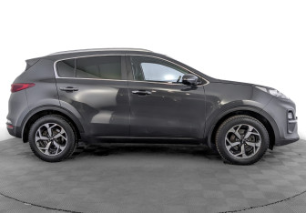 Подержанный автомобиль Kia Sportage 2019 года (4 фото)