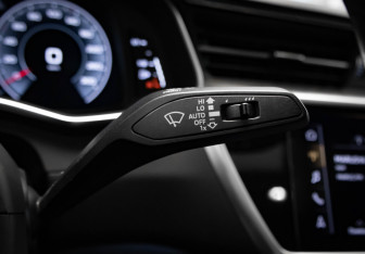 Подержанный автомобиль Audi A6 Sedan 2018 года (17 фото)