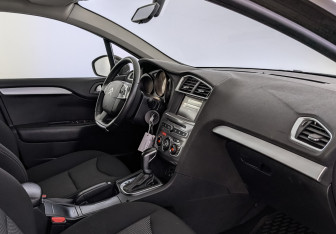 Подержанный автомобиль Citroen C4 Sedan 2017 года (13 фото)