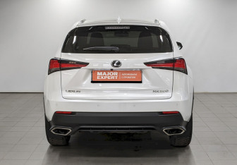 Подержанный автомобиль Lexus NX 2018 года (6 фото)