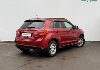 Подержанный автомобиль Mitsubishi ASX 2014 года (5 фото)