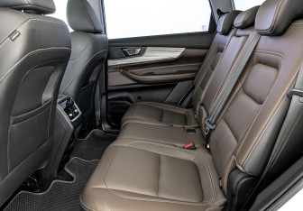 Подержанный автомобиль Chery Tiggo 8 Pro 2021 года (18 фото)