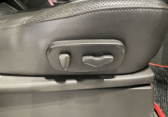 Подержанный автомобиль Nissan Pathfinder 2007 года (20 фото)