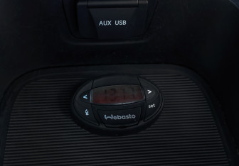 Подержанный автомобиль Hyundai Santa Fe 2012 года (24 фото)