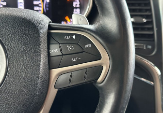 Подержанный автомобиль Jeep Grand Cherokee 2013 года (14 фото)