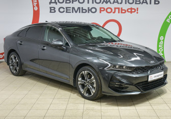 Подержанный автомобиль Kia K5 2021 года (3 фото)
